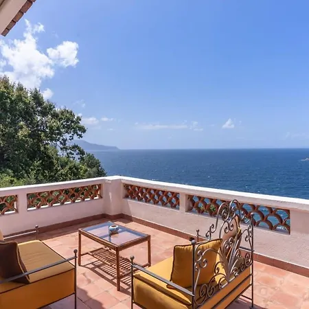 ヴィラ Dafne Gulf Views Pool And Guest Services By Feeling Italy マッサ・ルブレンセ
