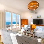 Villa Dafne Gulf Views Pool And Guest Services By Feeling Italy