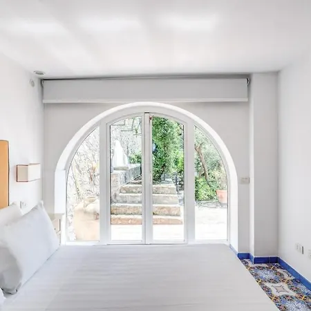 Dafne Gulf Views Pool And Guest Services Massa Lubrense
