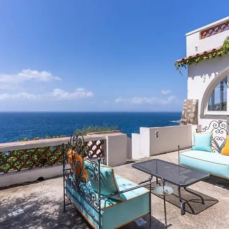 Villa Villa Dafne Heated Pool Villa With Sea Views & Services Feeling Italy *