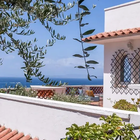 Villa Dafne Gulf Views Pool And Guest Services Massa Lubrense