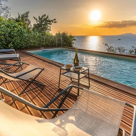 Dafne Gulf Views Pool And Guest Services *