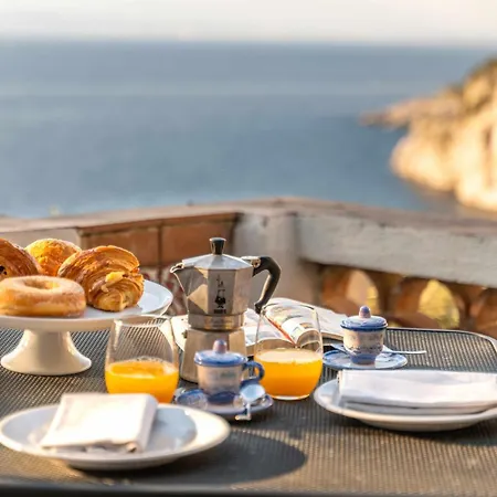 Dafne Gulf Views Pool And Guest Services Massa Lubrense