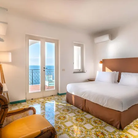 Dafne Gulf Views Pool And Guest Services Villa Massa Lubrense